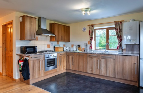 Torrington Cabin | Tarka's Holt Log Cabin, Stowford