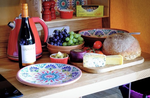 West Compton Cottage | Tent 3 Oak Apple Lodge - UKC718