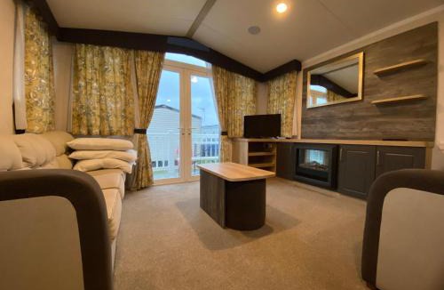 Isle of Grain Other | Thameside Suite