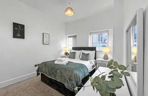 Stourbridge Apartment | The Bell