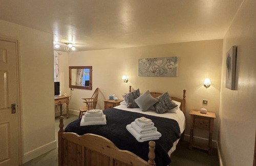 Flyford Flavell Hotel | The Boot Inn