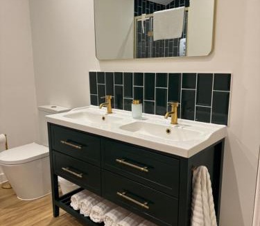 Weston-super-Mare Apartment | The Brambles bungalow