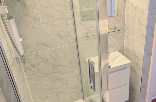 Birmingham City Centre Bed & Breakfast | The Bull