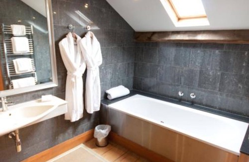 Pentrefelin Hotel | The Cawdor