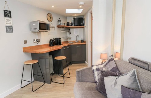 Cannards Grave House | The Chill Garden Room, Shepton Mallet
