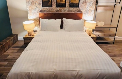 New Forest District Hotel | The Fighting Cocks