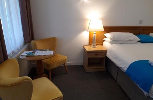Windmill Hill Hotel | The Flying Fish Stables