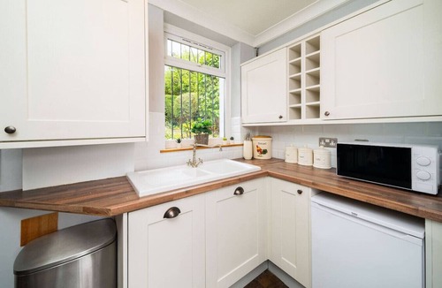 Dundee Ski Chalet | The Gate Lodge - Modern & Period, Combined