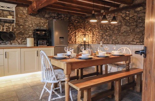 Llanfair Caereinion Cottage | The Granary