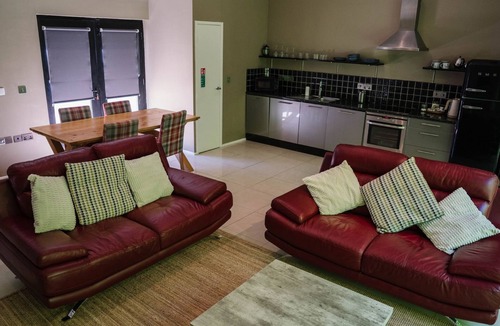 Carlisle Cottage | The Heronry