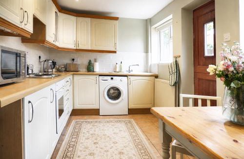 Bourton-on-the-Water House | The Lansdowne Cottage