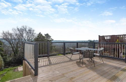 Goodwick House | The Laurels