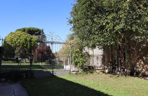 Chateauneuf-sur-Charente House | The Monet