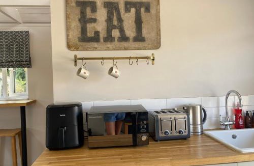 Tiptoe House | The Nest