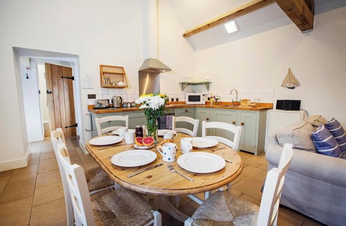 Holworth House | The Old Shop, traditional cottage stay with rustic charm