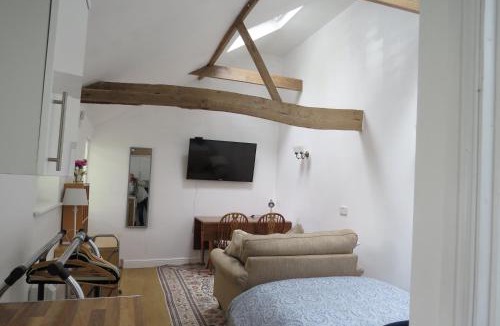 Oakington Apartment | The Old Stables, Whitehall Farmhouse, Oakington