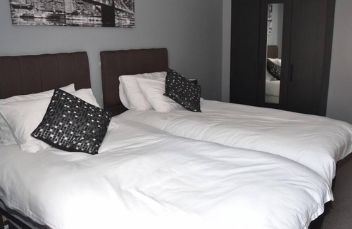 Cardigan Bed & Breakfast | The Red Lion