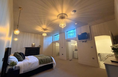 Ramsgate Hotel | The Royal Harbour Suites - Wellington Crescent