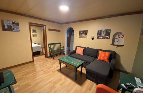 Nevada City Apartment | The Single-track Suite