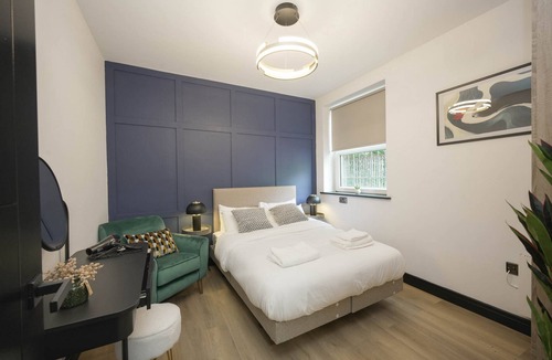 Adamsdown Apartment | The Sixty | Classic 1BDR Apt with Secure Parking