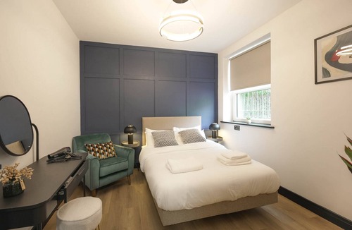 Adamsdown Apartment | The Sixty | Classic 1BDR Apt with Secure Parking