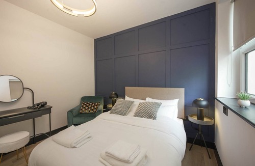 Adamsdown Apartment | The Sixty | Classic 1BDR Apt with Secure Parking