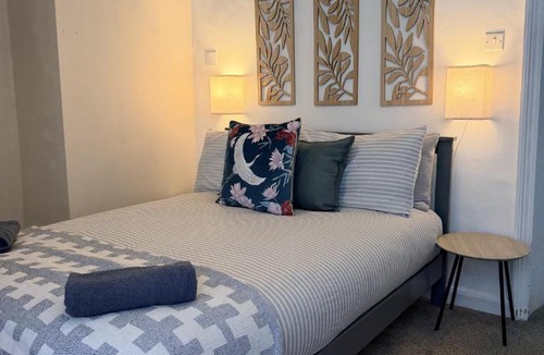 Wing Apartment | The Studio Retreat - 2 bed flat, sleeps 4 - Brampton Town Centre, Hadrians Wall