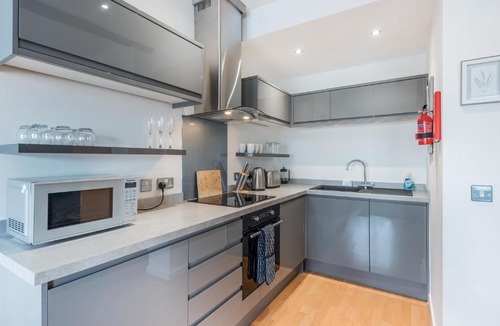 York Apartment | The Tannery - 2 bed 2 bath apartment with parking