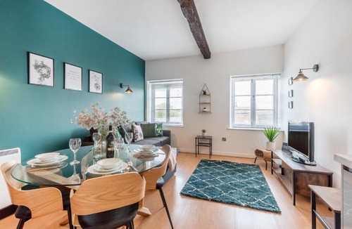 York Apartment | The Tannery - 2 bed 2 bath apartment with parking