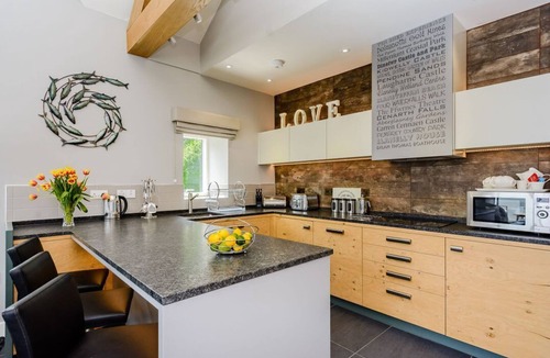 Laugharne Cabin | The View, Dylan Coastal Resort