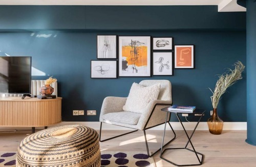 Wapping Apartment | The Wapping Wharf - Modern & Bright 2BDR Flat on the Thames with Parking
