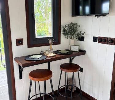 Ardens Grafton Apartment | The Willow Luxury Hut Cotswolds & Stratford