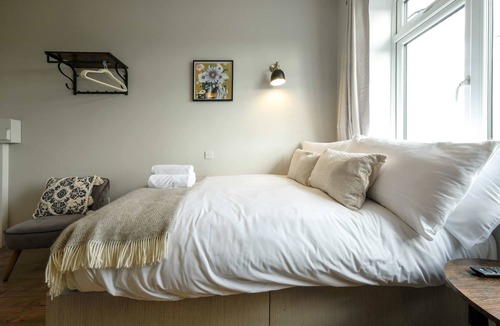 Bradley Stoke Apartment | The Willow Studios - Flat 7
