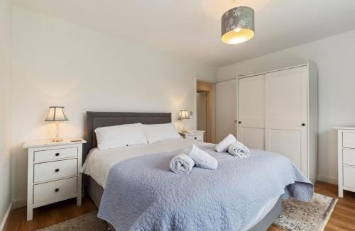Oxwich House | The Willows