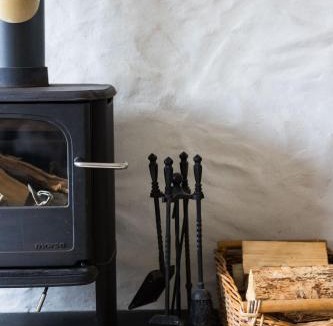 Goodwick House | The Workshop- Eco Cottage by the Coastal Path