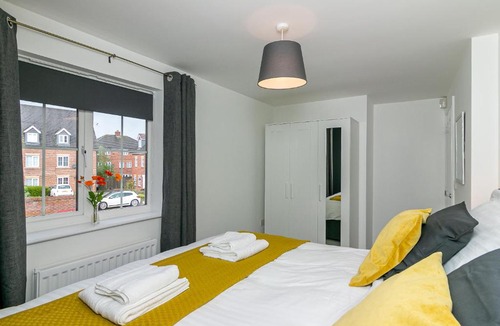 Hatfield Apartment | Three Bedroom Apartment By Vesta Serviced Accommodation & Short Lets Hatfield With Free Parking