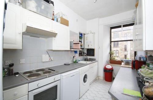 North West Apartment | Three Bedroom Flat Glasgow West End
