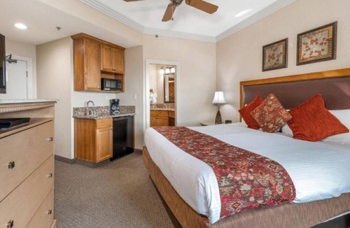 Tahoe Village Hotel | Three Scenic Mountain Villa: Hot Tubs, Pools & Perfect for the Whole Family