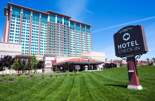 Lincoln Hotel | Thunder Valley Casino Resort