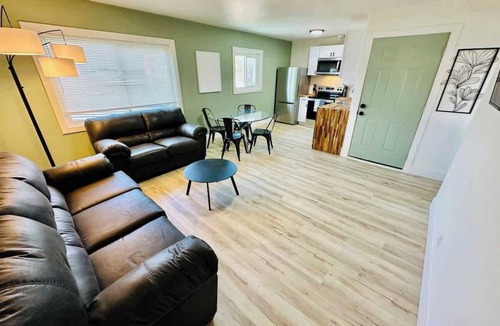 Old Southwest House | Tiny Haven Retreat|1Bedroom|1Bathroom|Sleeps 4
