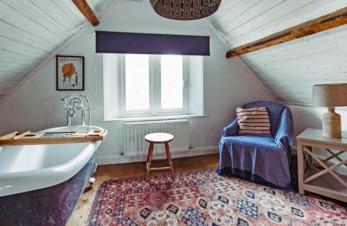 Carlisle House | Top Lodge