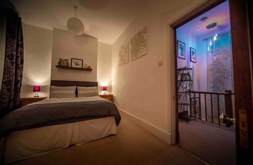 Bont Newydd House | Townhouse within Castle's Town Walls