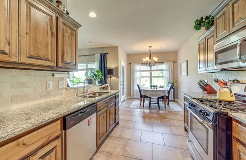 Verdigris House | Trail Access + Patio: Peaceful Tulsa Area Retreat