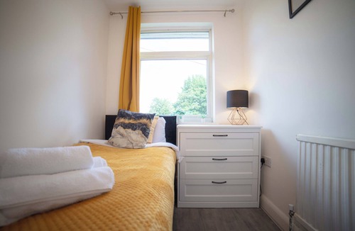 Hatfield House | Tranquil 3-bedroom house in beautiful Hatfield perfect for relaxing