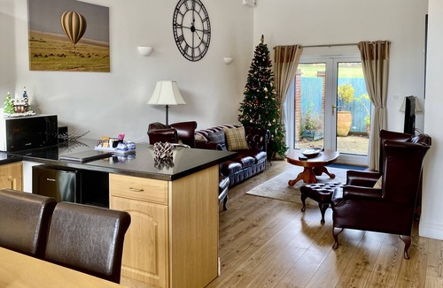 Sway House | Tranquil, relaxing Rushcroft Farm is in the beautiful New Forest National Park
