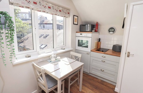 Windermere Cottage | Tree Tops View