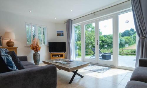 St Austell House | Trewhiddle Retreat V9 by Together Travel - Luxury 4-Bedroom Villa