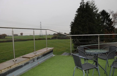 Olveston Apartment | Two bedroom barn conversion in Thornbury.