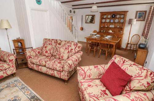 Haverfordwest House | Ty Canol