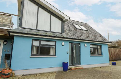 Tan-y-groes House | Ty Henri